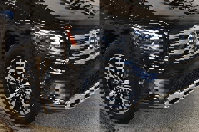 New 2025 Mercedes-Benz GLB 250 4MATIC image 15