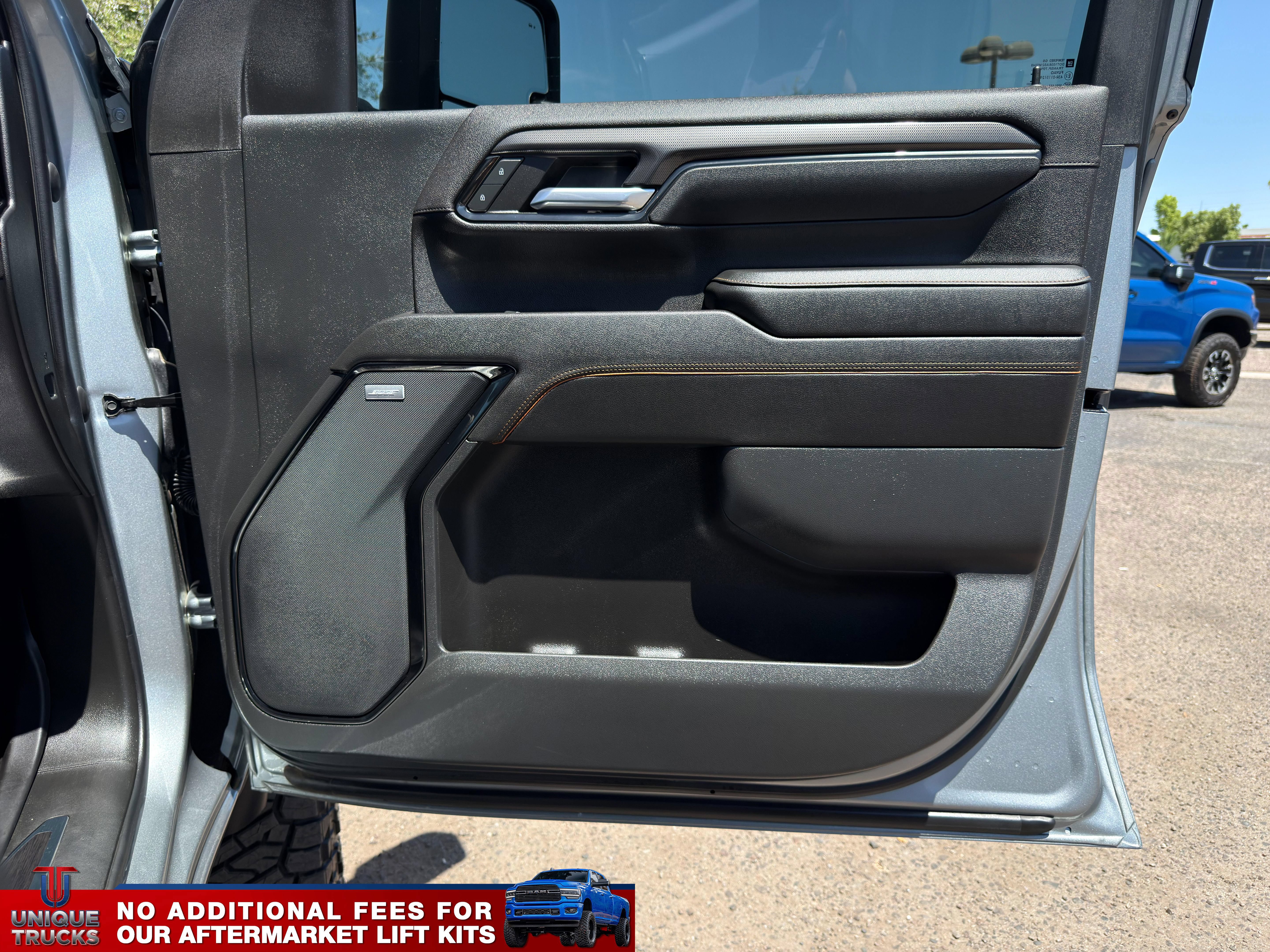 Used 2024 GMC Sierra 2500 AT4 w/ AT4 Preferred Package AWD/4WD image 30