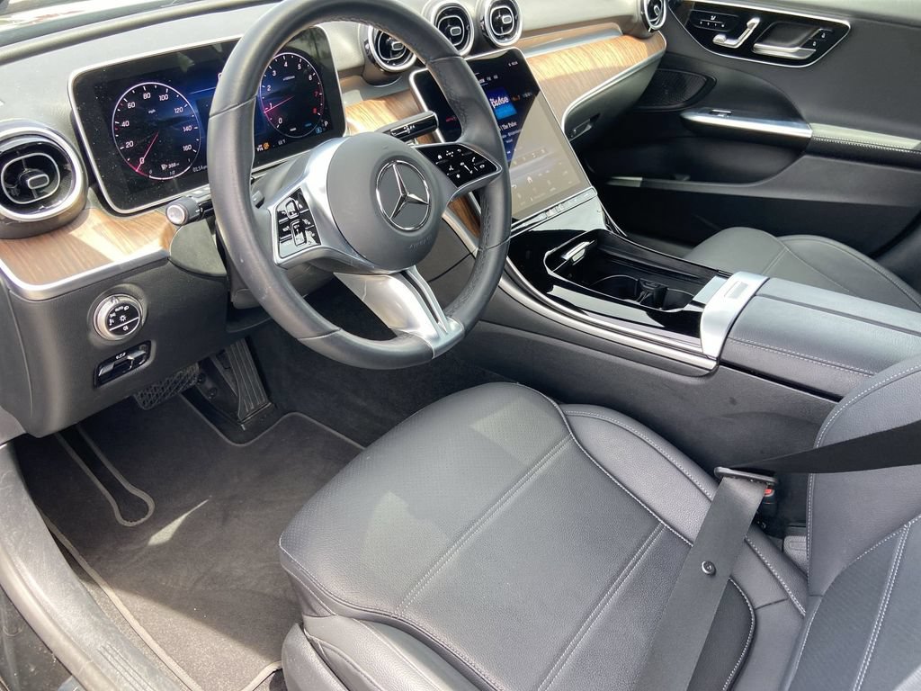 Used 2025 Mercedes-Benz C 300 Sedan image 6