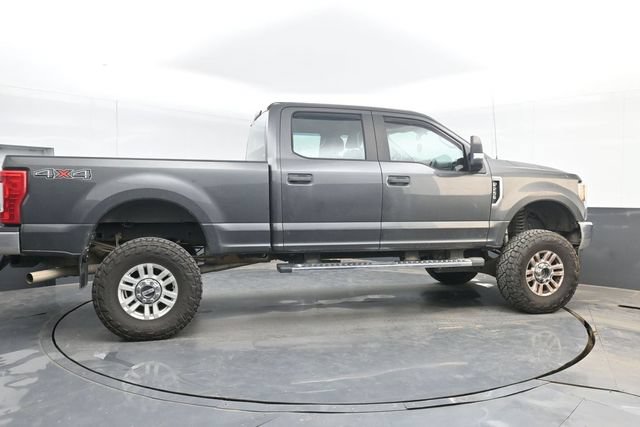 Used 2018 Ford F250 XL w/ STX Appearance Package AWD/4WD image 2