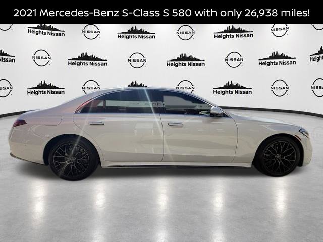Used 2021 Mercedes-Benz S 580 4MATIC Sedan w/ AMG Line image 4