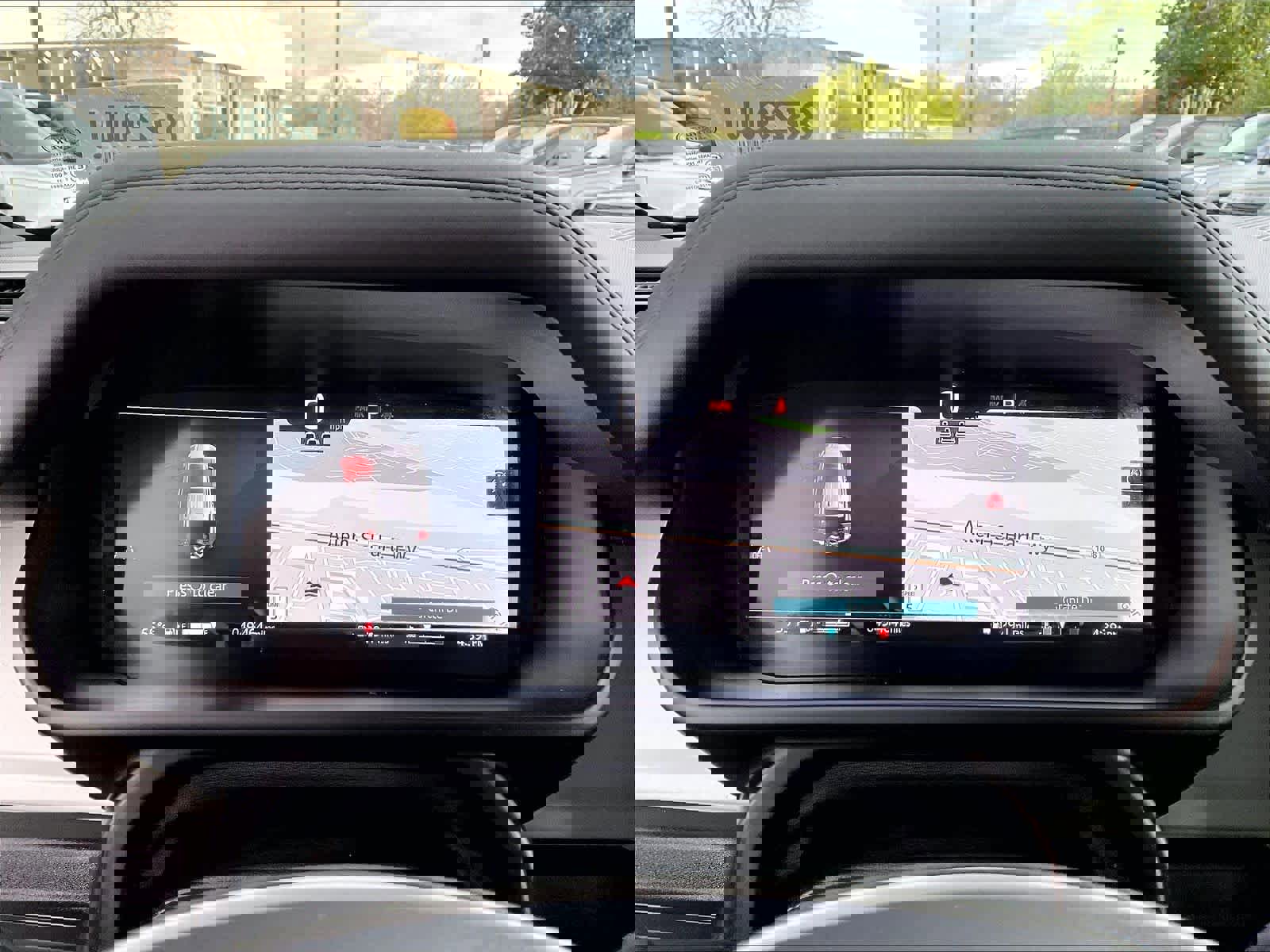 Used 2024 Land Rover Defender 110 S image 21