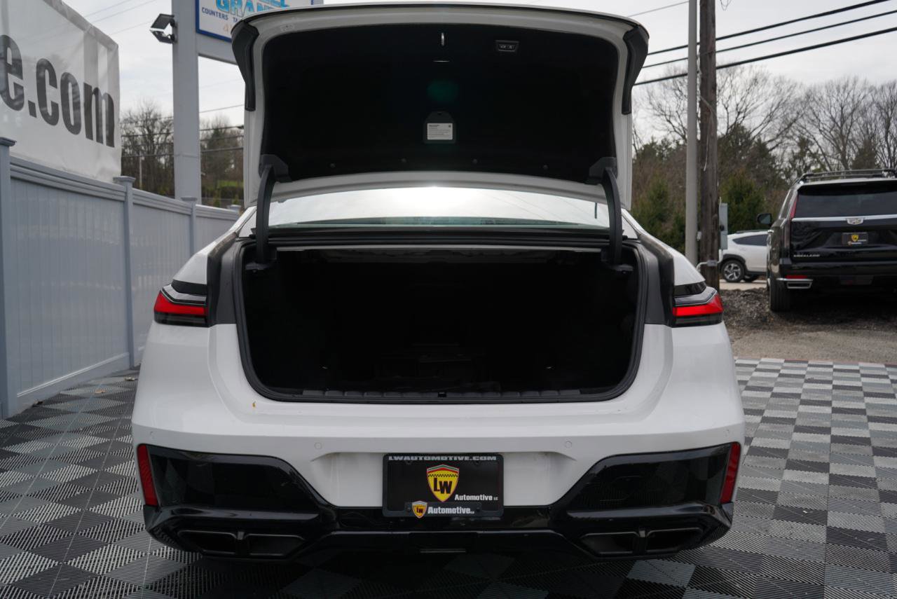 Used 2023 BMW 760i xDrive w/ Executive Package image 53