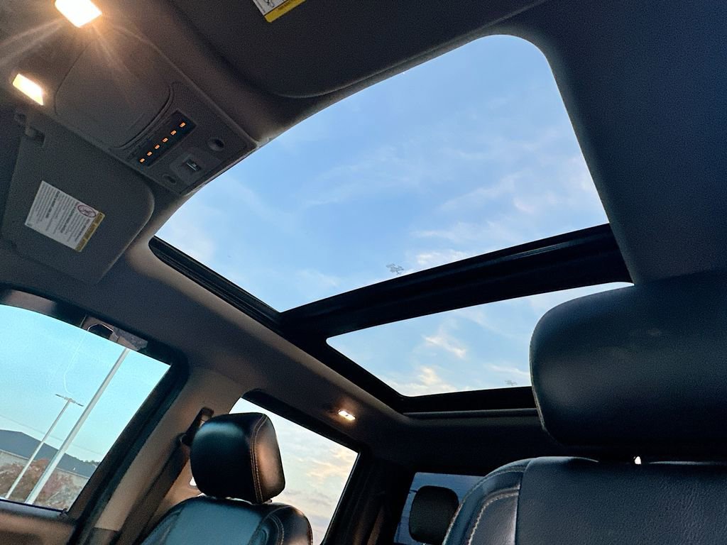 Used 2019 Ford F350 Lariat w/ Lariat Ultimate Package image 11