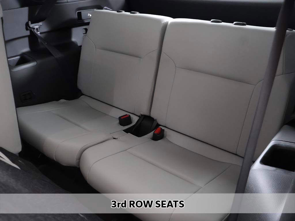 New 2025 Mitsubishi Outlander SE image 9