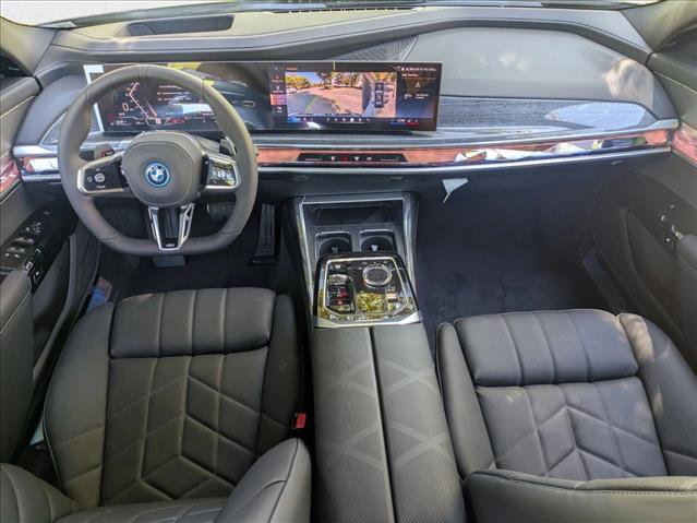 New 2025 BMW 750e xDrive w/ Premium Package image 16