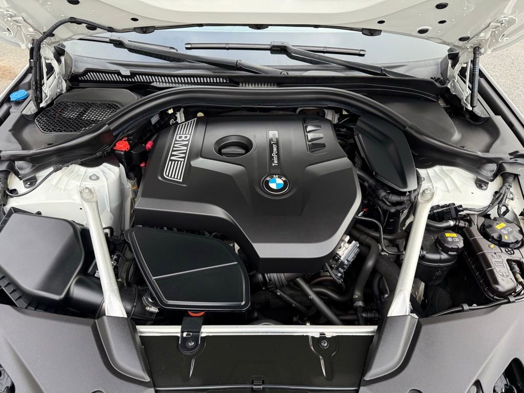 Used 2018 BMW 530i xDrive w/ Premium Package image 16