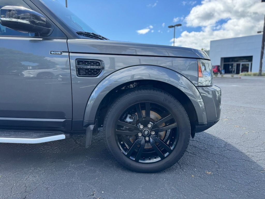 Used 2015 Land Rover LR4 HSE AWD/4WD image 11