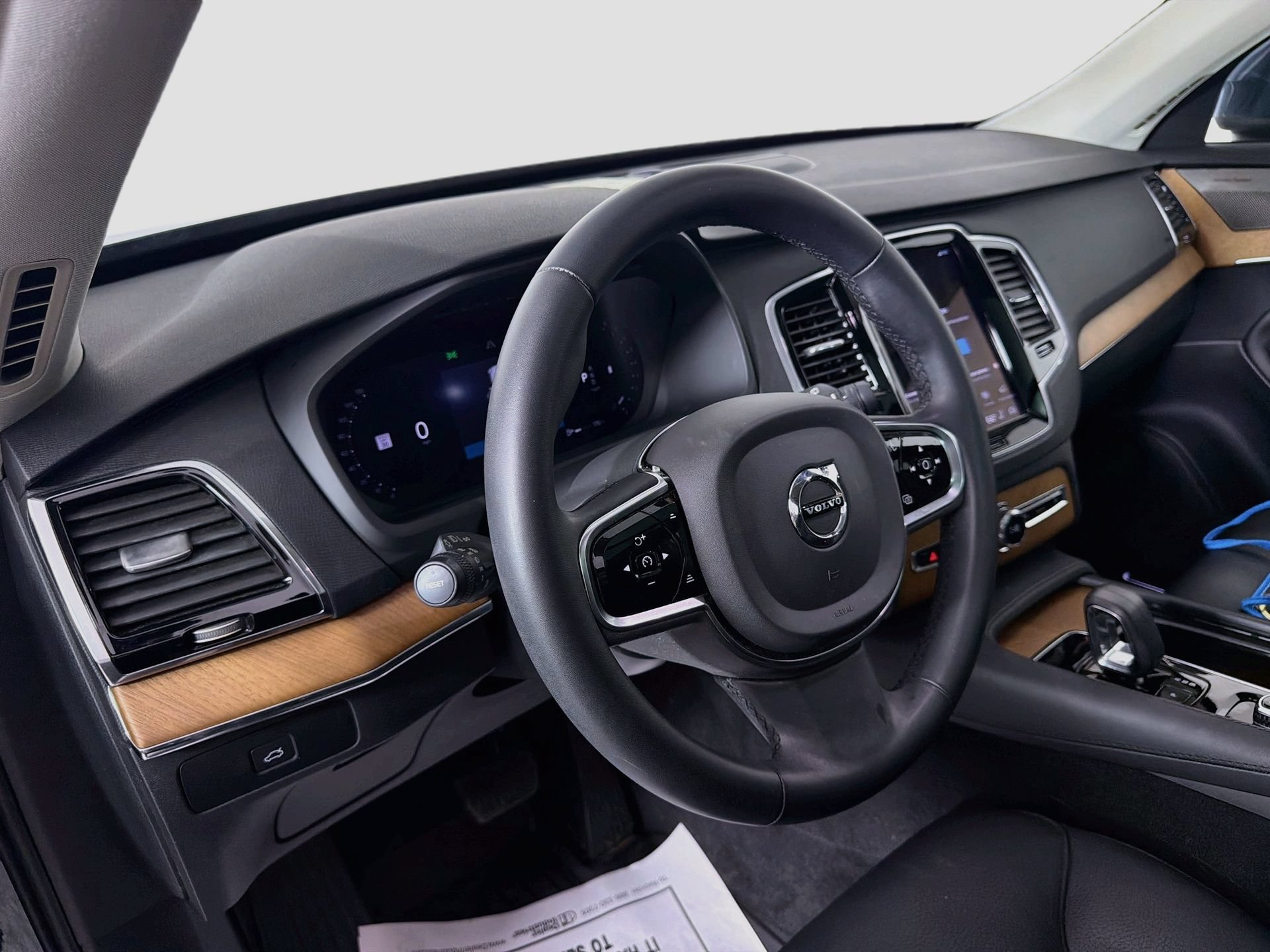 Certified 2023 Volvo XC90 B6 Plus w/ Protection Package Premier AWD/4WD image 10