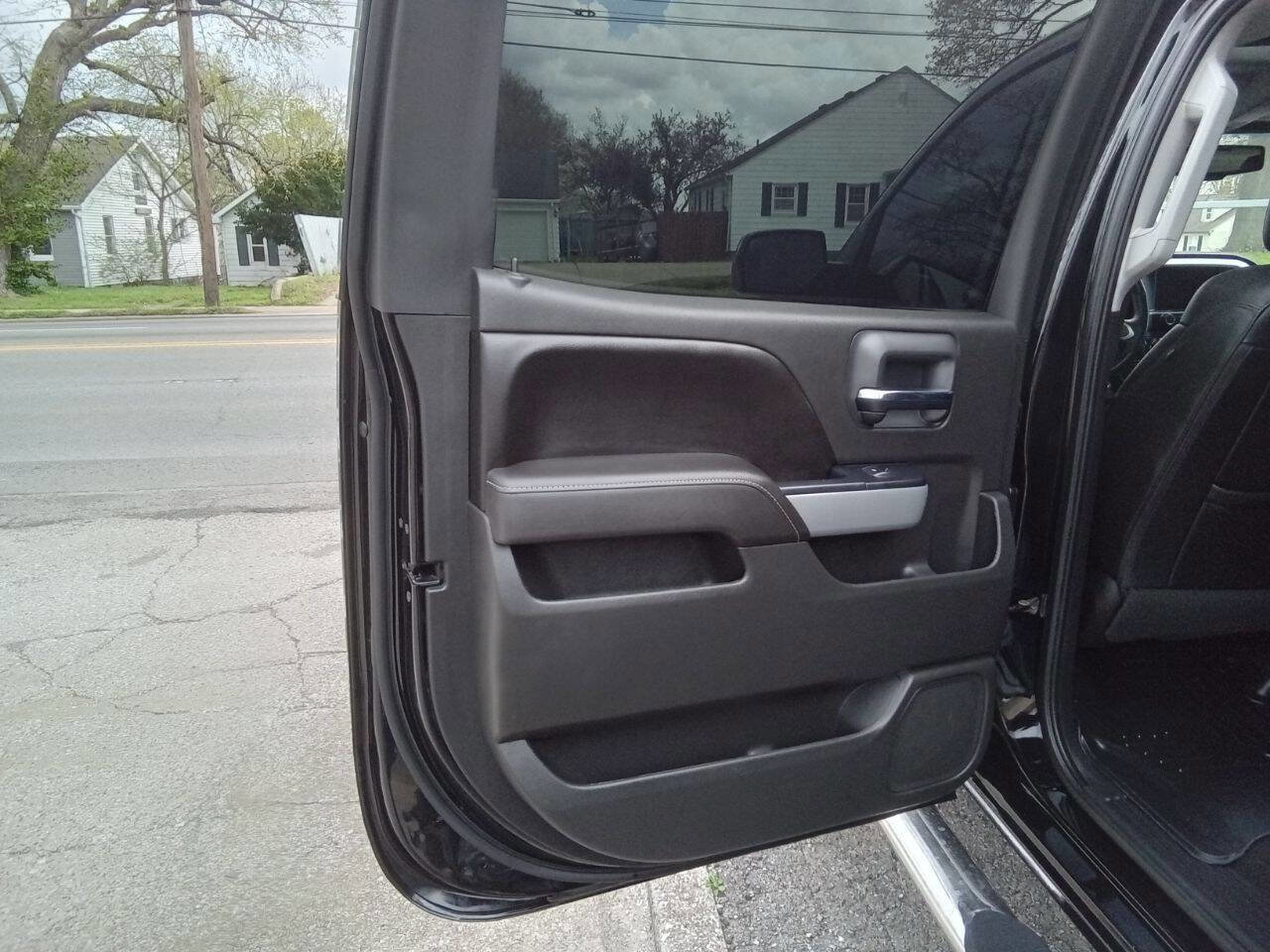 Used 2017 Chevrolet Silverado 1500 LTZ Z71 w/ LTZ Plus Package image 14