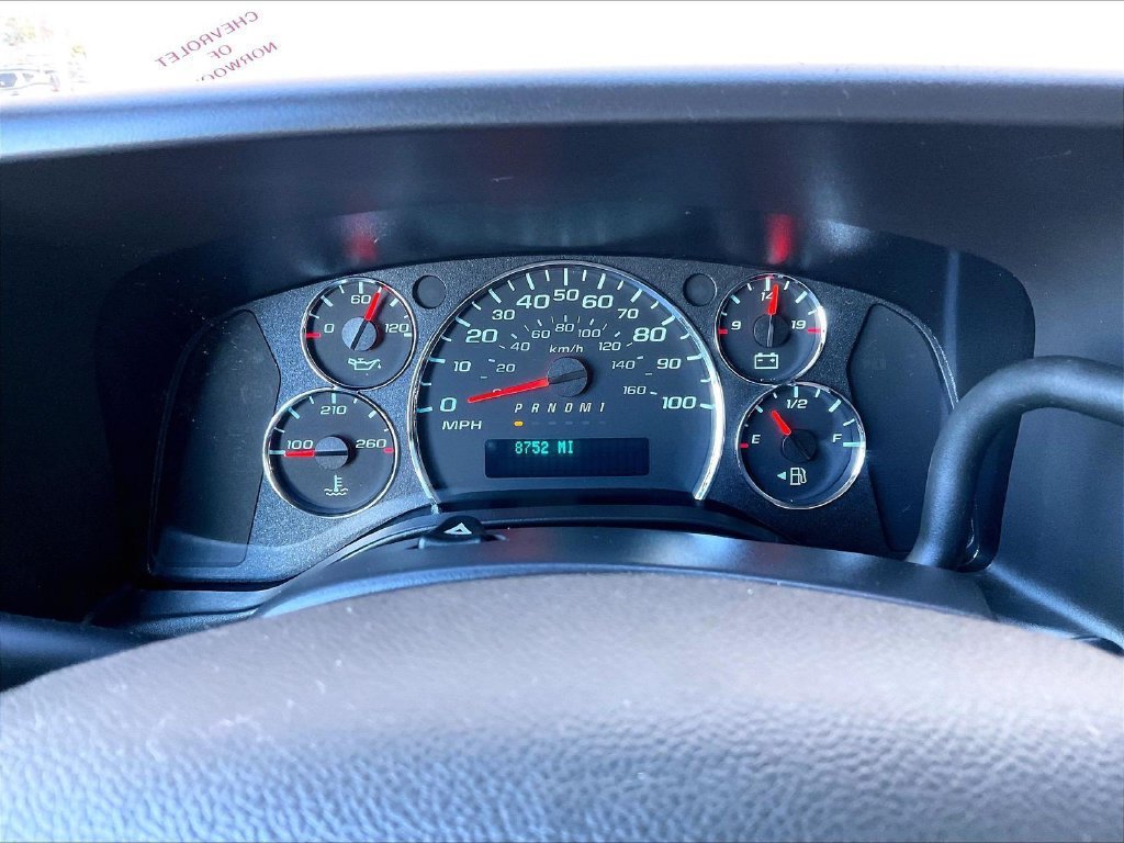 Used 2025 GMC Savana 2500 w/ Driver Convenience Package RWD image 23