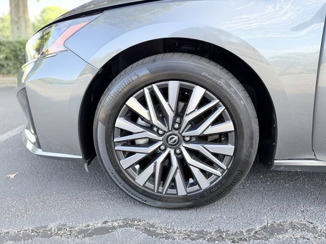 Used 2025 Nissan Altima 2.5 SV FWD image 35