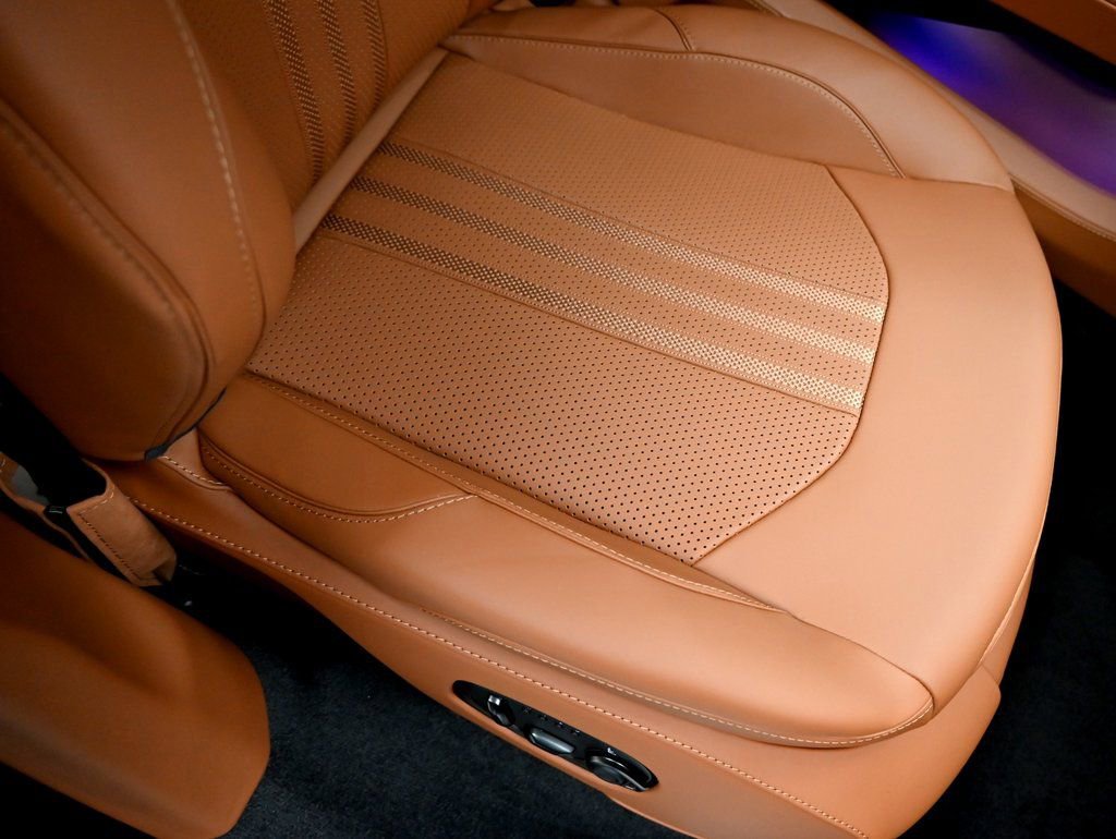 New 2026 Aston Martin DBX 707 image 22