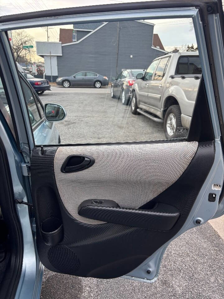 Used 2007 Honda Fit image 16