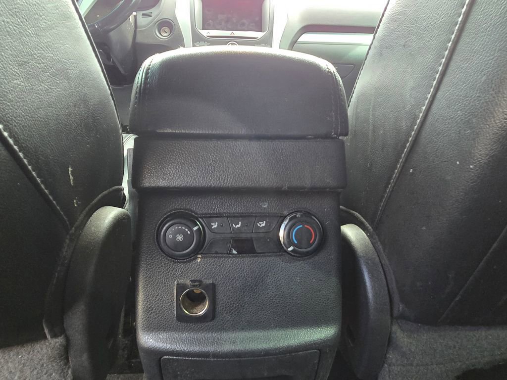 Used 2012 Ford Explorer XLT FWD image 15