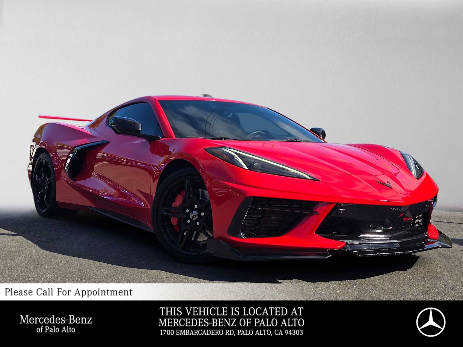 Used 2021 Chevrolet Corvette Stingray Preferred Cpe w/ Z51 Performance Package RWD image 1