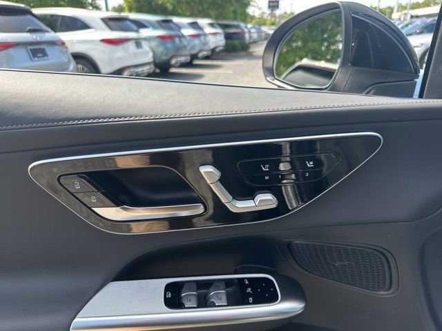 Used 2026 Mercedes-Benz GLC 300 image 18