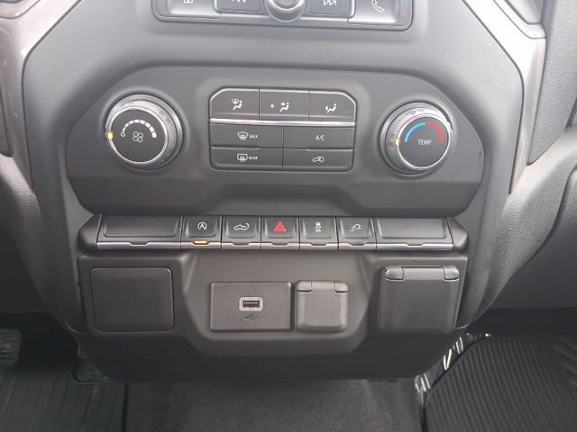 Used 2020 Chevrolet Silverado 1500 Custom w/ Custom Convenience Package image 23