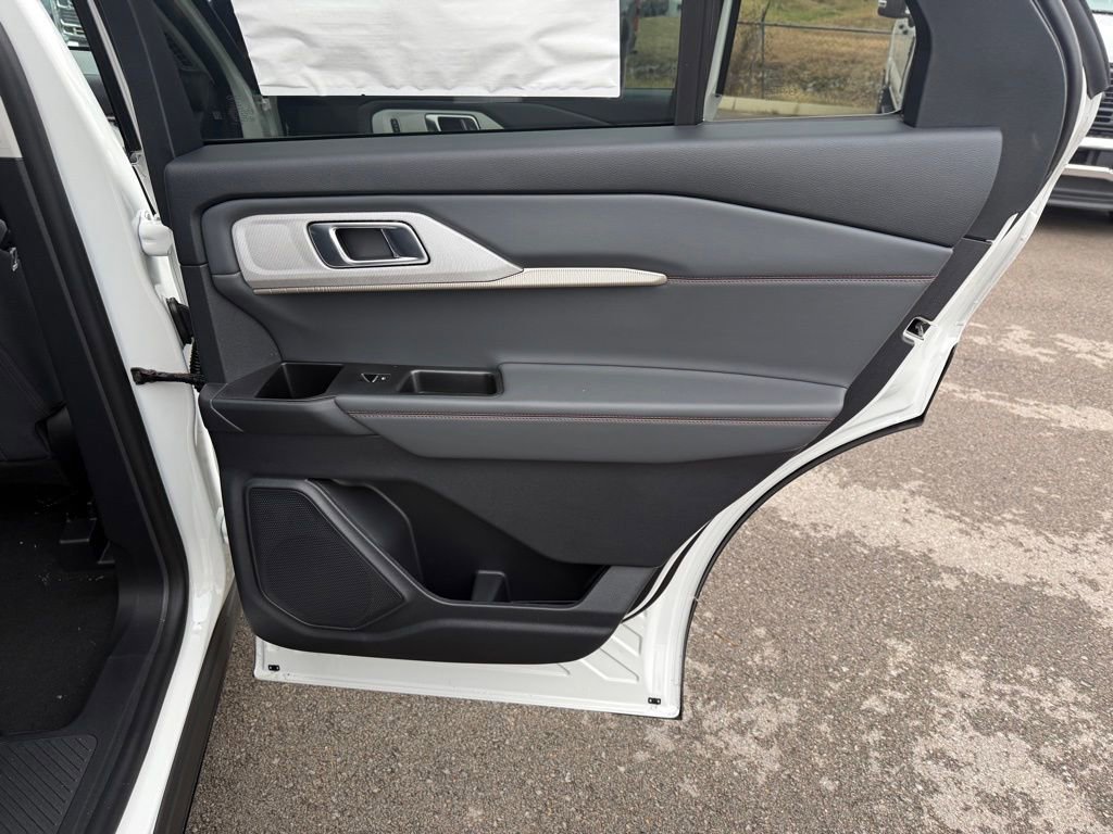 New 2026 Ford Explorer Active image 19