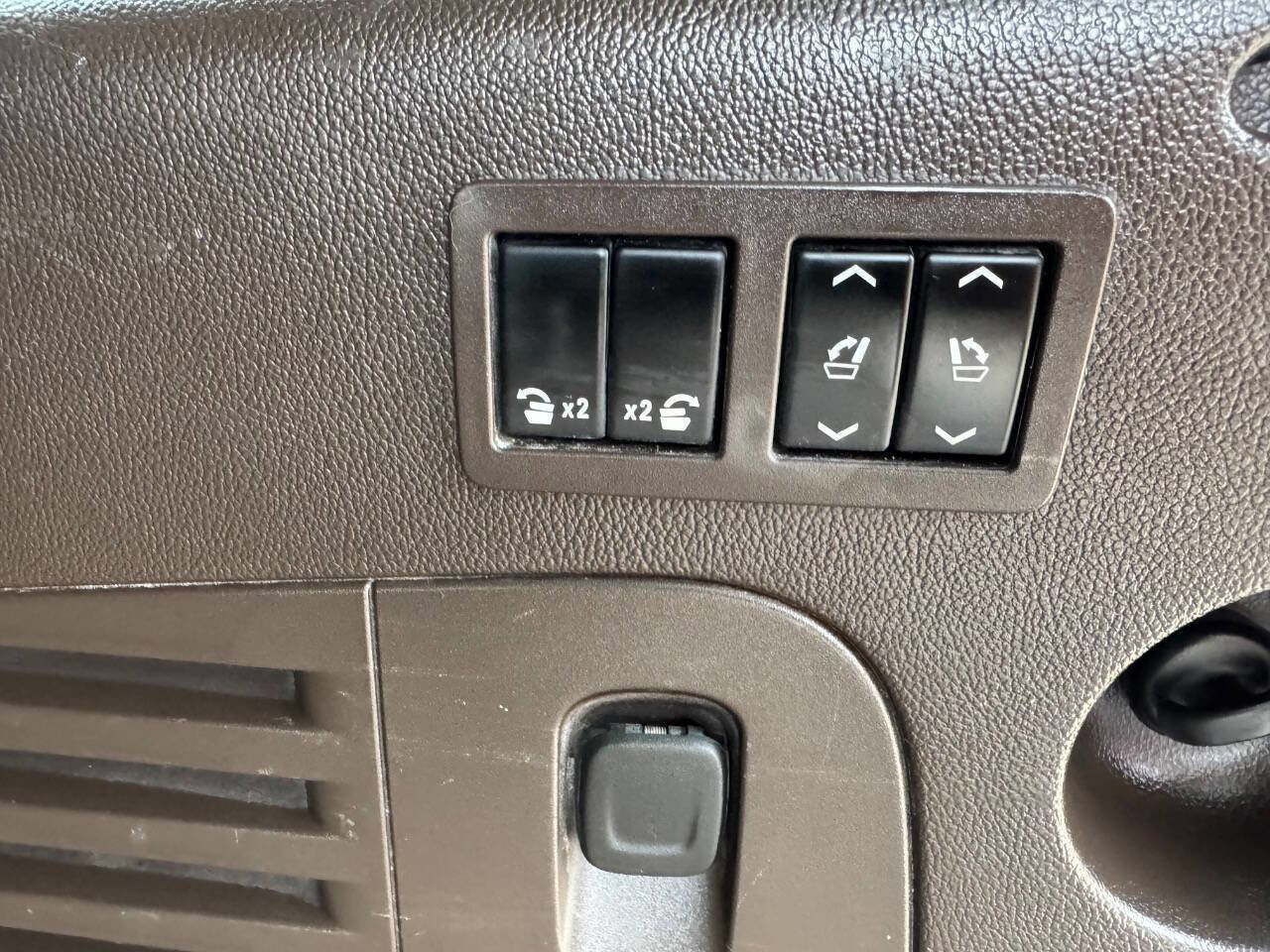 Used 2019 GMC Yukon XL Denali image 21