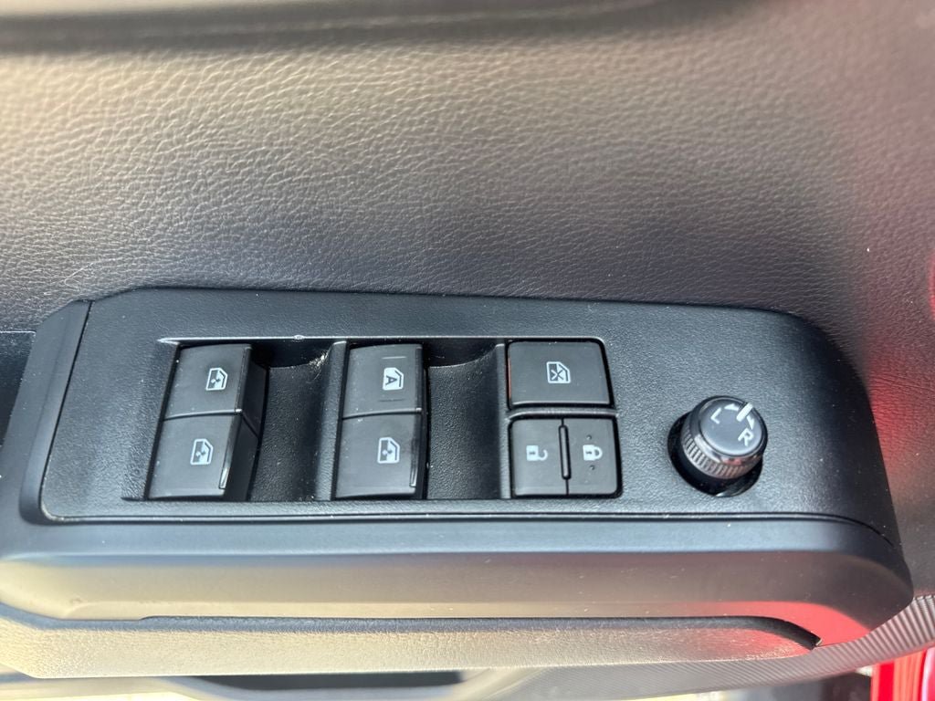 Used 2023 Toyota Tacoma SR AWD/4WD image 16