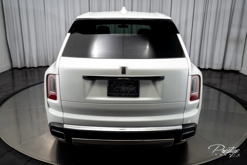 Used 2021 Rolls-Royce Cullinan image 17