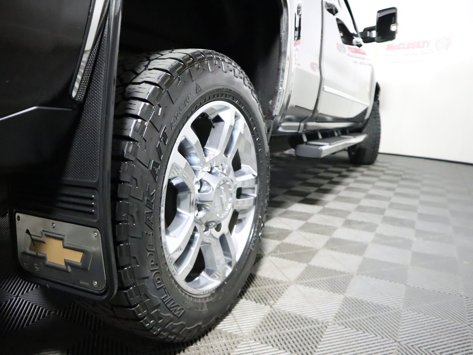 Used 2019 Chevrolet Silverado 2500 High Country w/ Duramax Plus Package AWD/4WD image 24