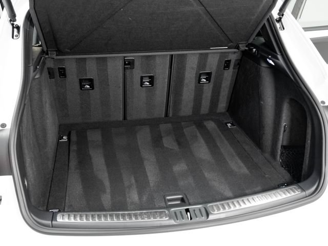 Certified 2026 Porsche Macan AWD/4WD image 31
