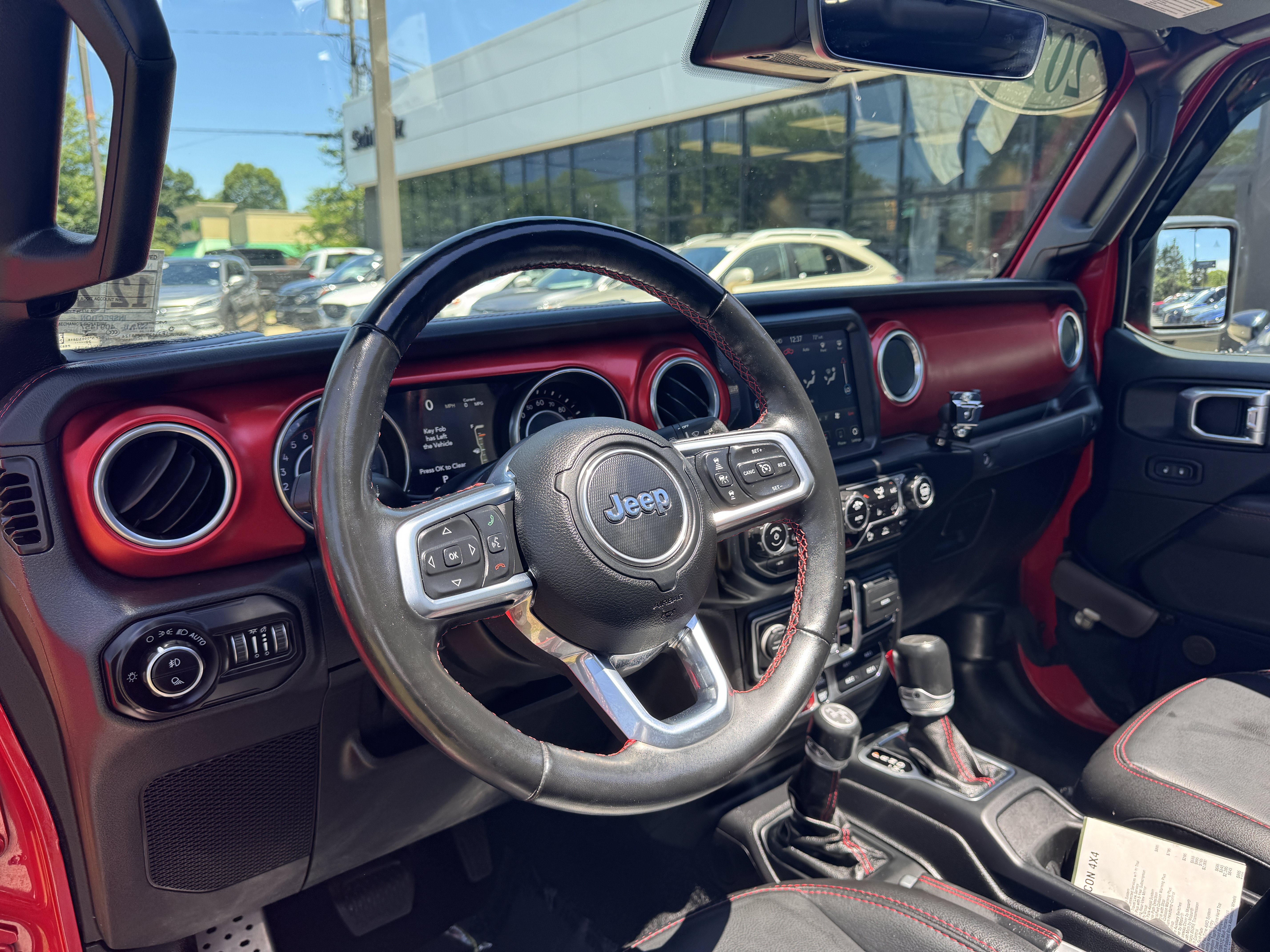Used 2021 Jeep Gladiator Rubicon AWD/4WD image 5