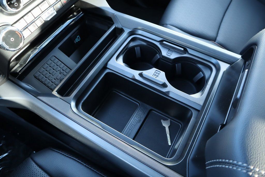 New 2026 Ford F250 Lariat w/ Black Appearance Package image 9