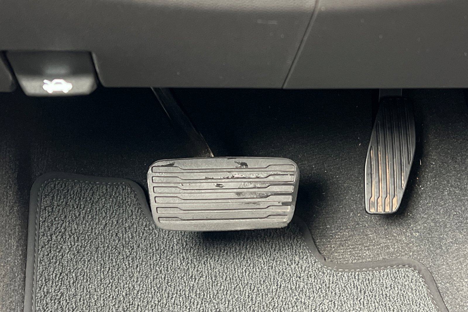 Used 2024 GMC Sierra 1500 SLT w/ SLT Premium Plus Package image 46