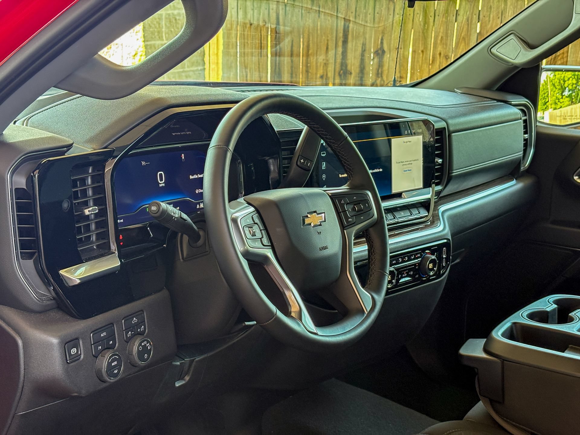 Used 2024 Chevrolet Silverado 1500 LT AWD/4WD image 6