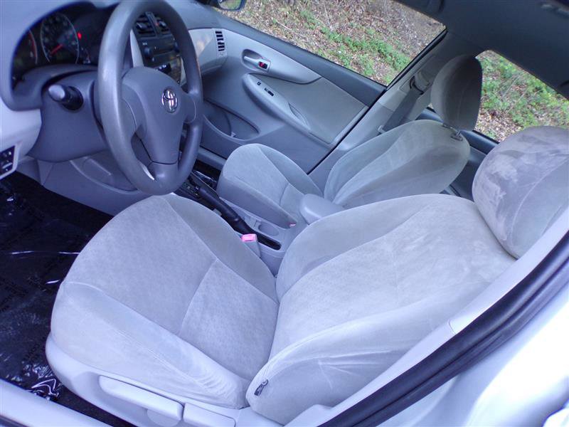 Used 2009 Toyota Corolla LE FWD image 15