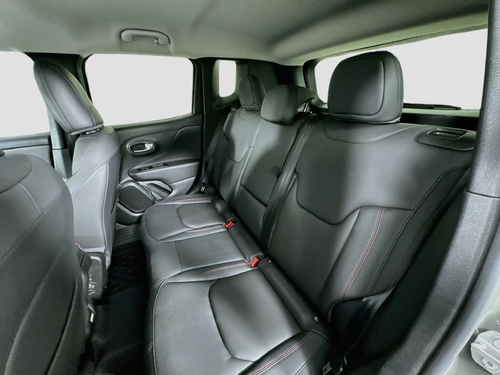 Used 2020 Jeep Renegade Trailhawk w/ Premium Leather Group AWD/4WD image 24