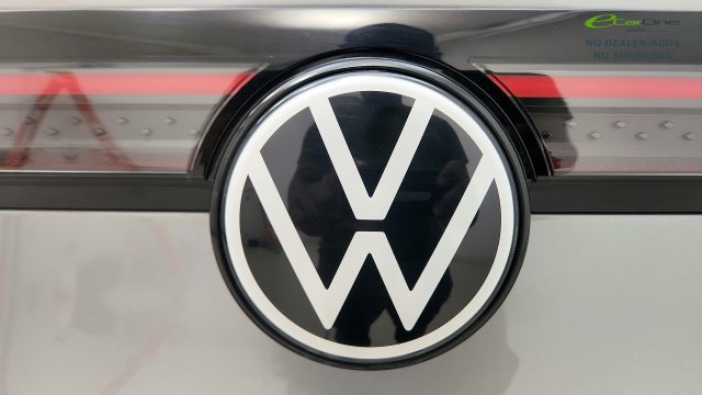 Used 2024 Volkswagen ID.4 S RWD image 31