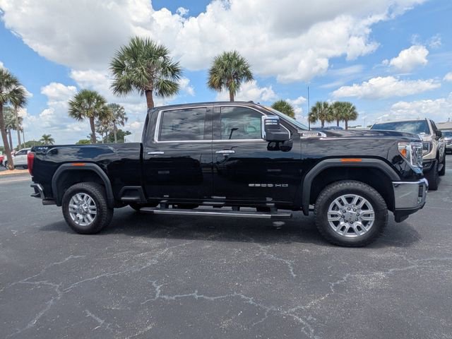 Used 2022 GMC Sierra 2500 SLT w/ SLT Premium Package AWD/4WD image 3