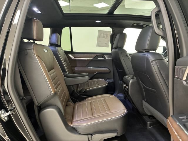 Certified 2026 GMC Acadia Denali Ultimate w/ LPO, Floor Liner Package AWD/4WD image 16