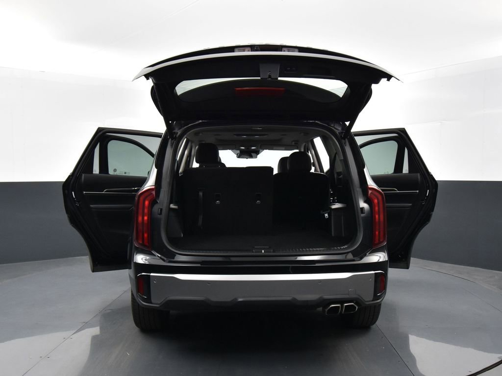 Certified 2025 Kia Telluride S image 36