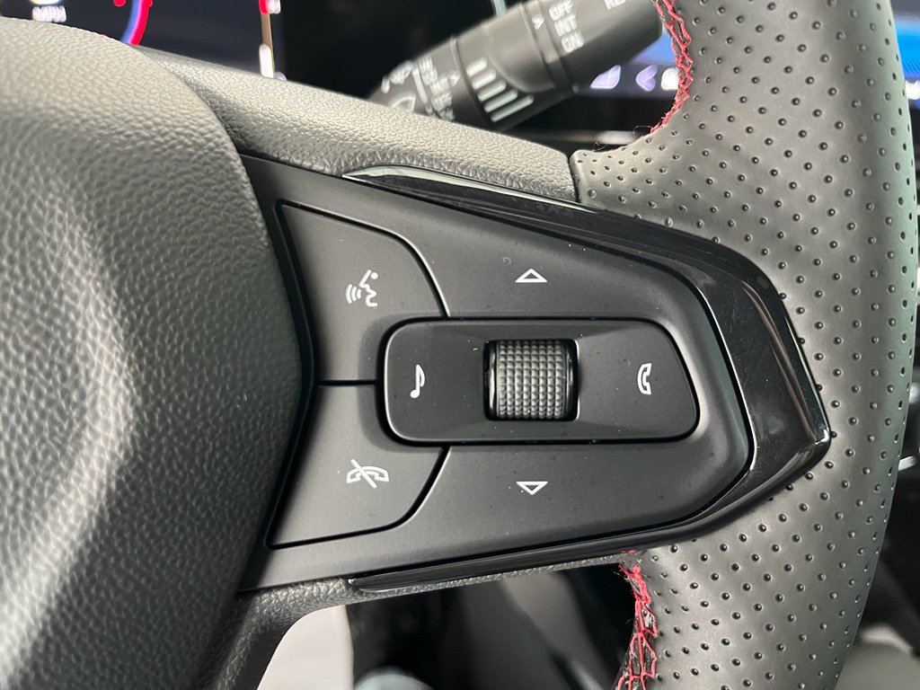 New 2026 Chevrolet Trax RS w/ Sunroof Package FWD image 19