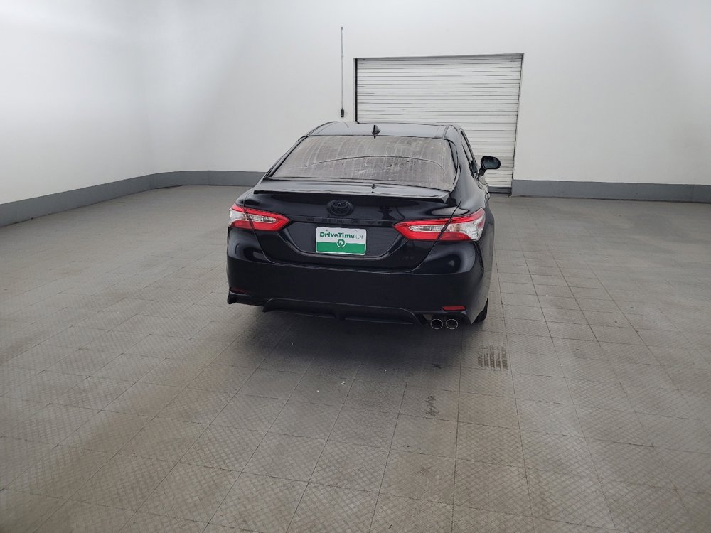 Used 2020 Toyota Camry SE FWD image 7
