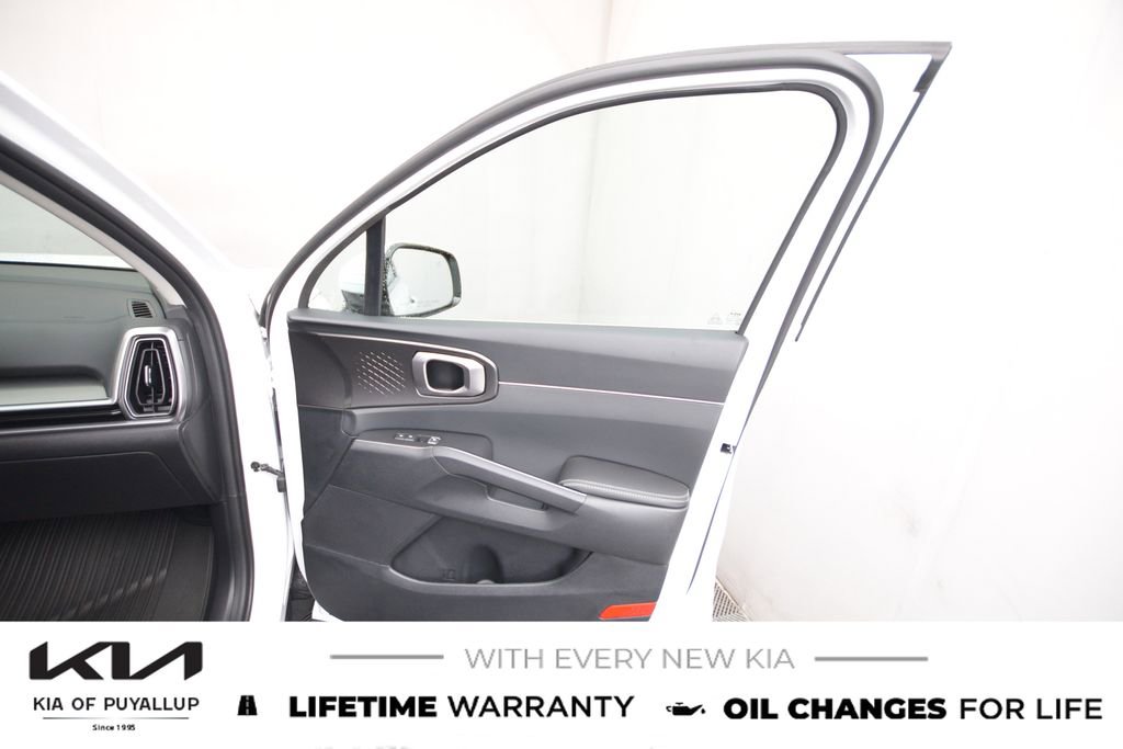 New 2026 Kia Sorento S image 15
