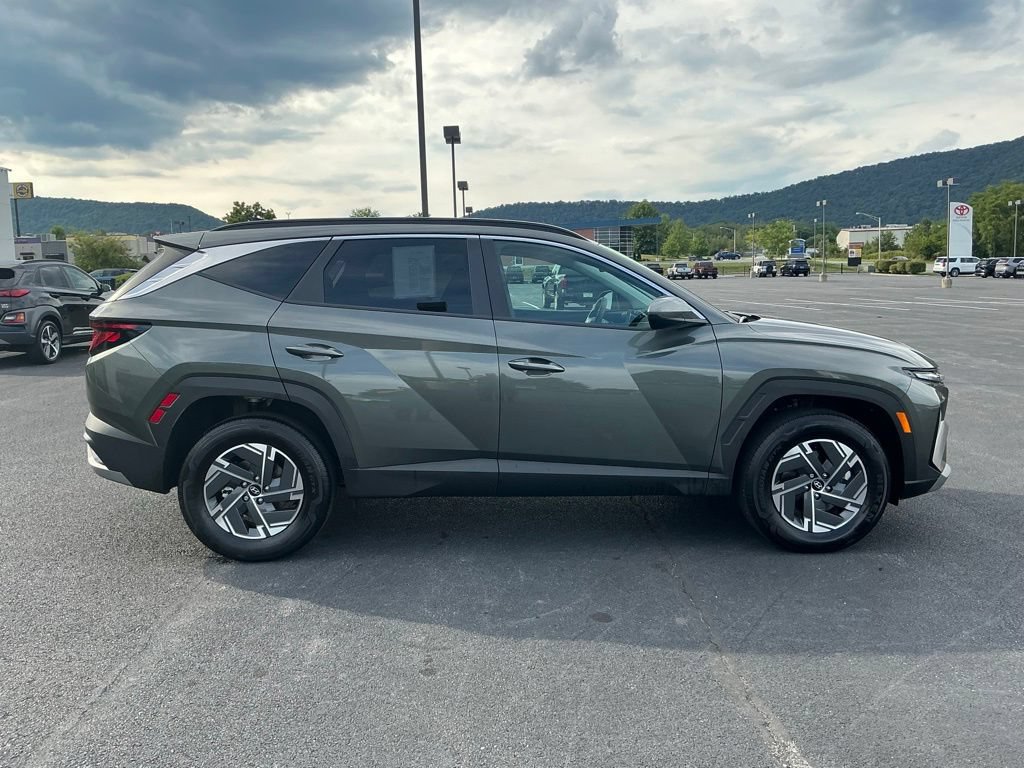 Certified 2025 Hyundai Tucson Blue AWD/4WD image 4