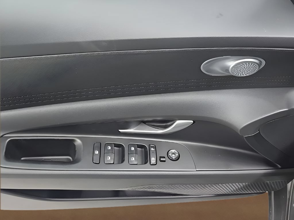 New 2026 Hyundai Elantra SE FWD image 11