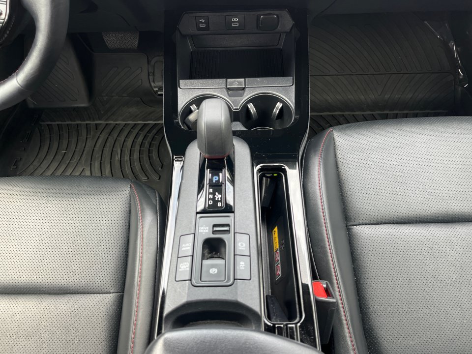 Used 2025 Toyota Prius Plug-In Hybrid FWD image 22