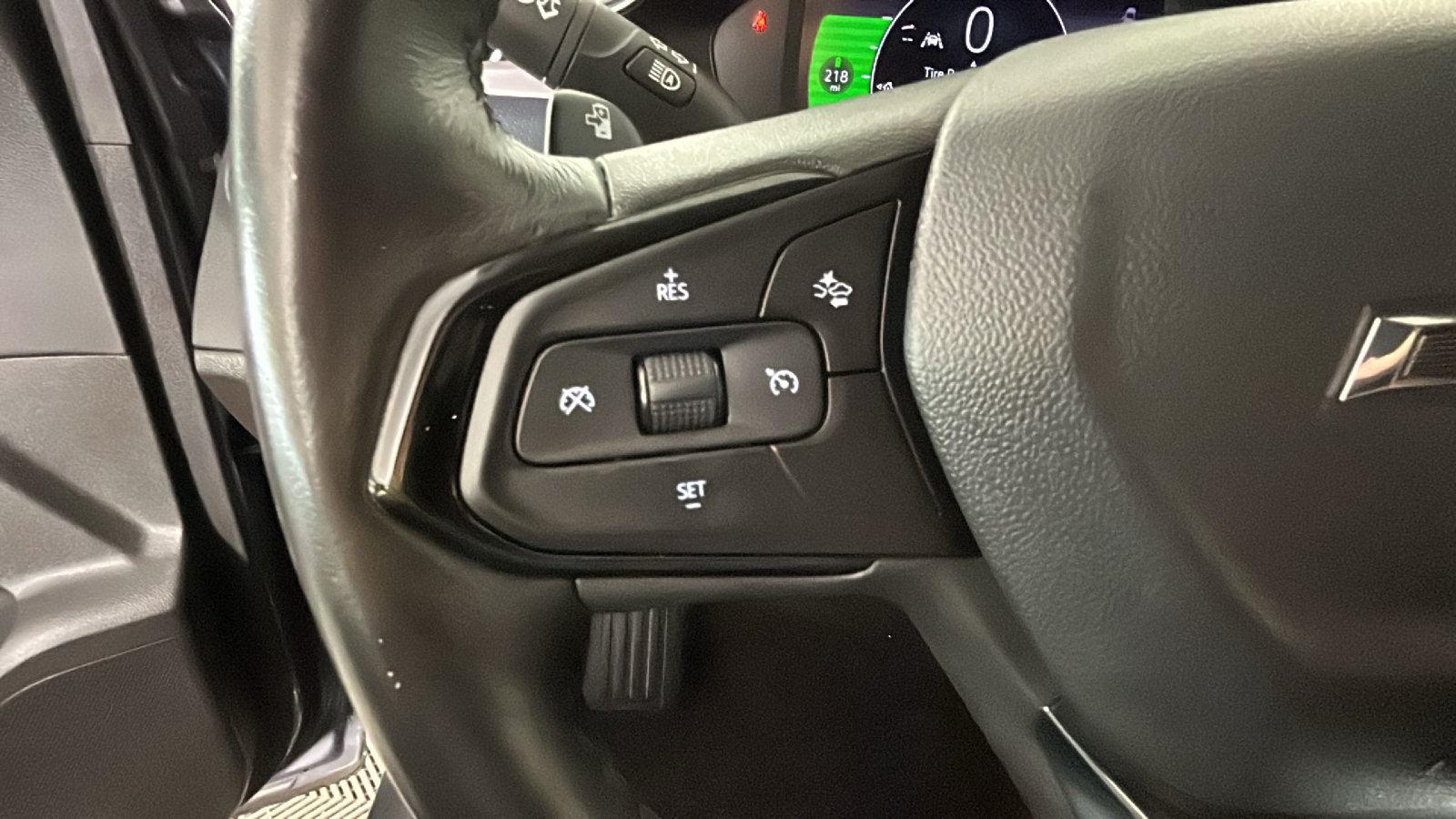 Used 2023 Chevrolet Bolt EUV Premier FWD image 17