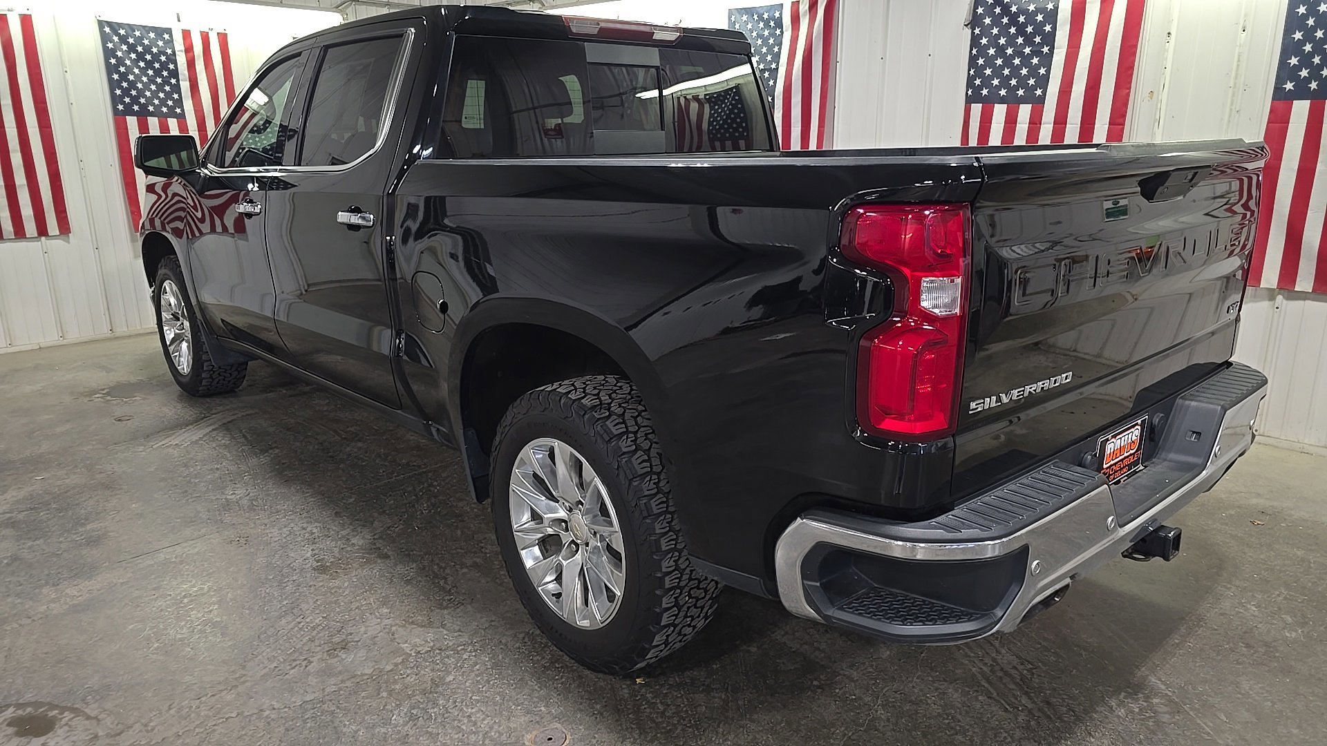 Used 2020 Chevrolet Silverado 1500 LTZ w/ LTZ Premium Package image 2