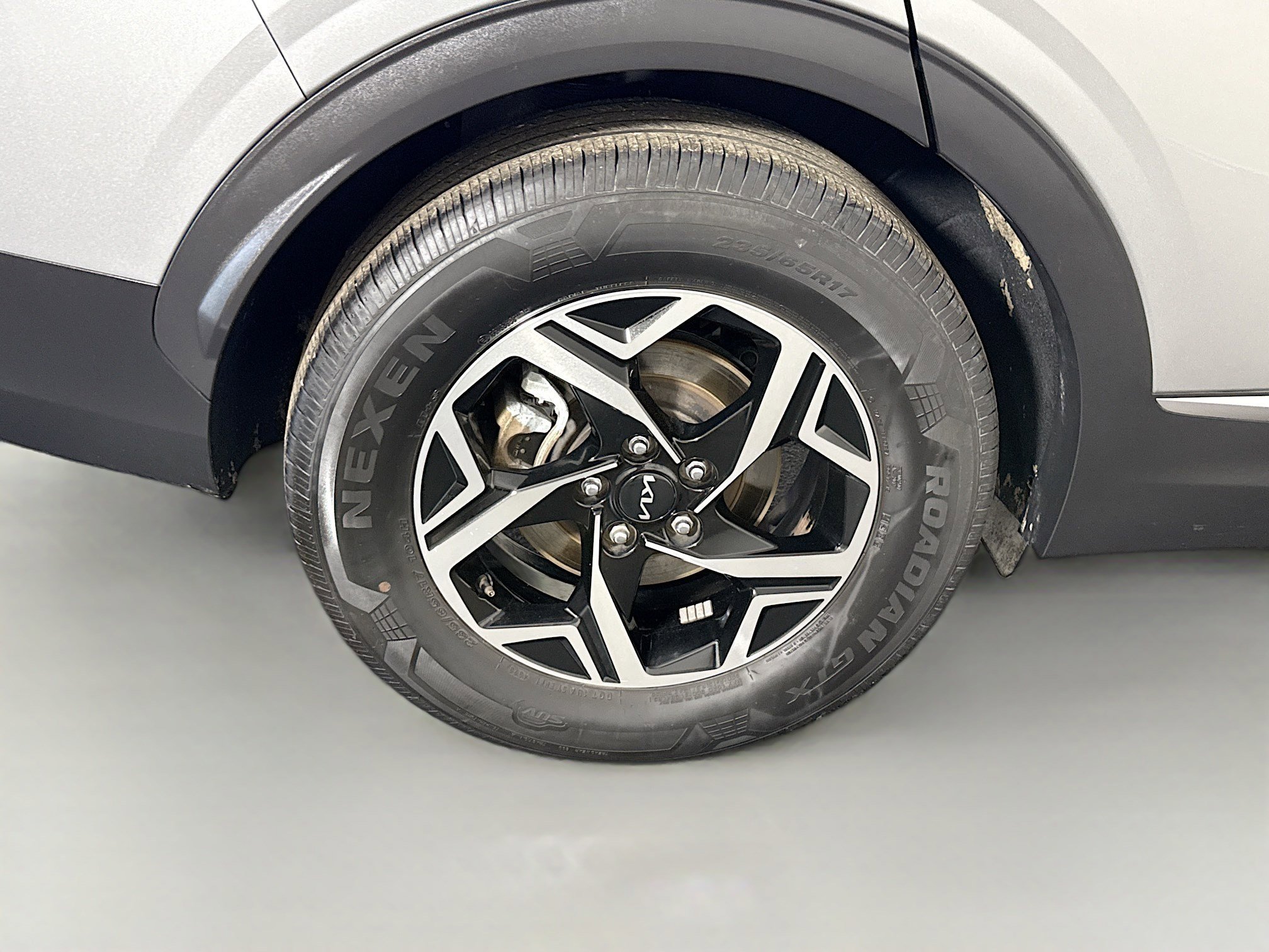 Used 2024 Kia Sportage LX image 32