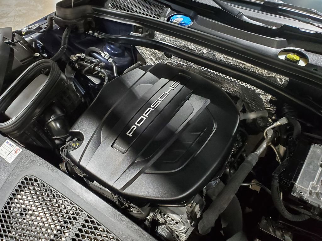 Used 2020 Porsche Macan image 49