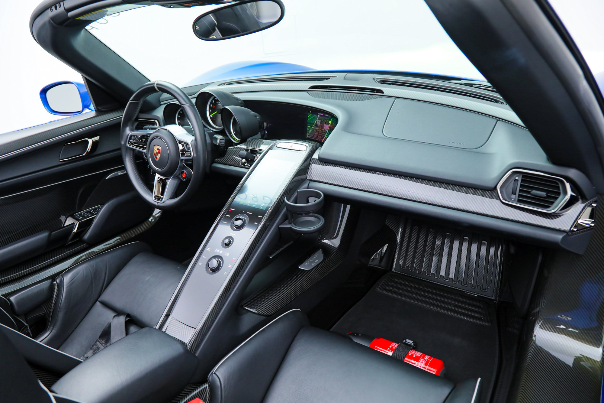 Used 2015 Porsche 918 Spyder AWD/4WD image 26