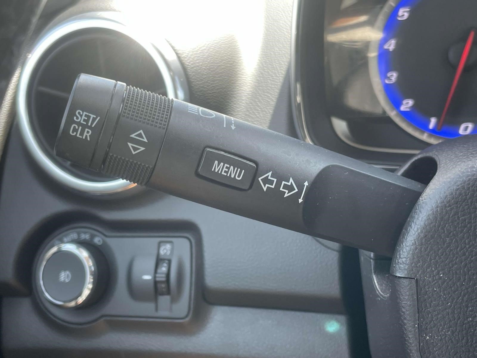 Used 2015 Chevrolet Trax LTZ FWD image 22
